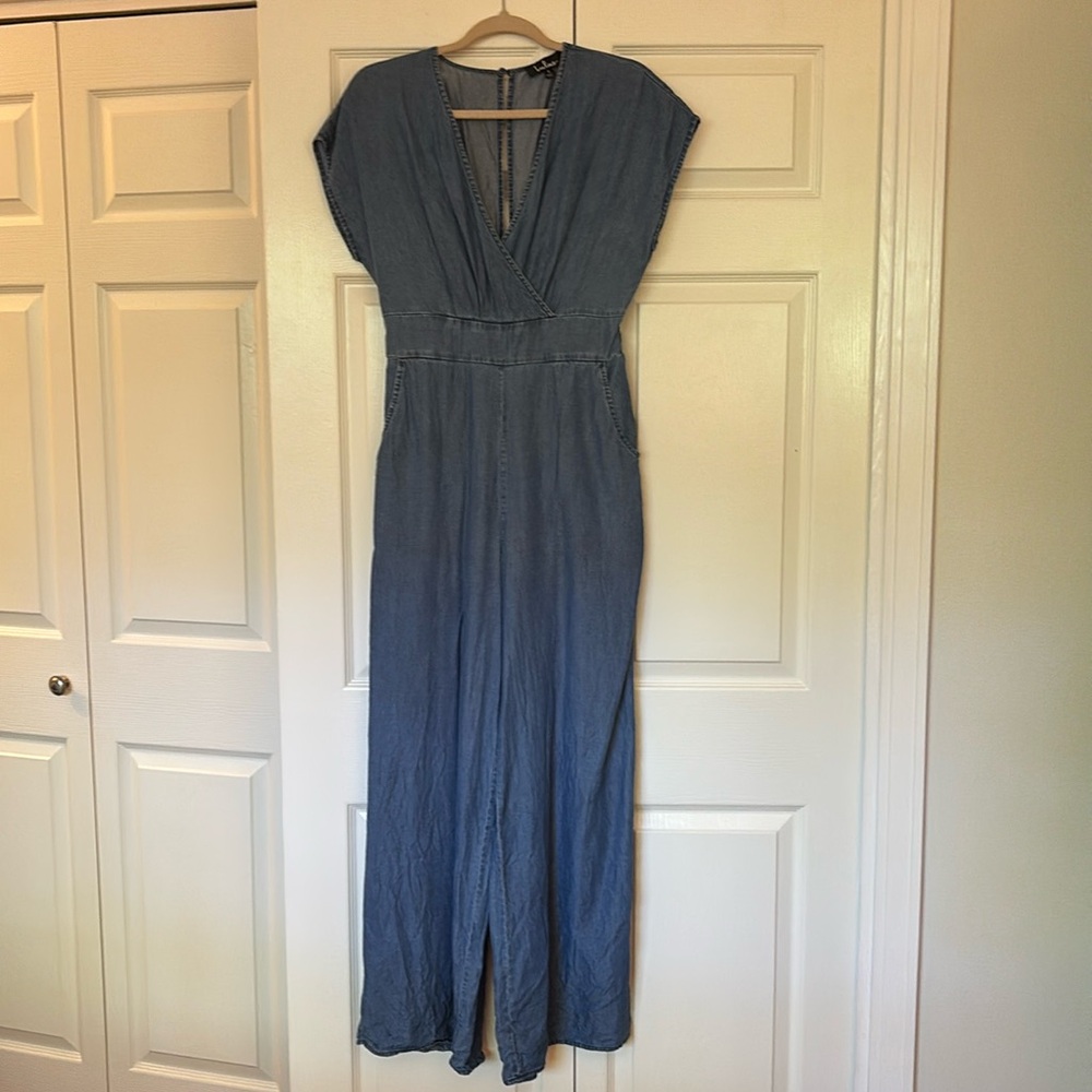 Chambray Wide leg jumpsuit cap sleeve size small